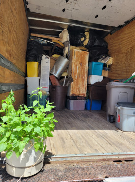 How to Simplify Your Life with Junk Removal and Thrift Shopping in Colorado Springs
